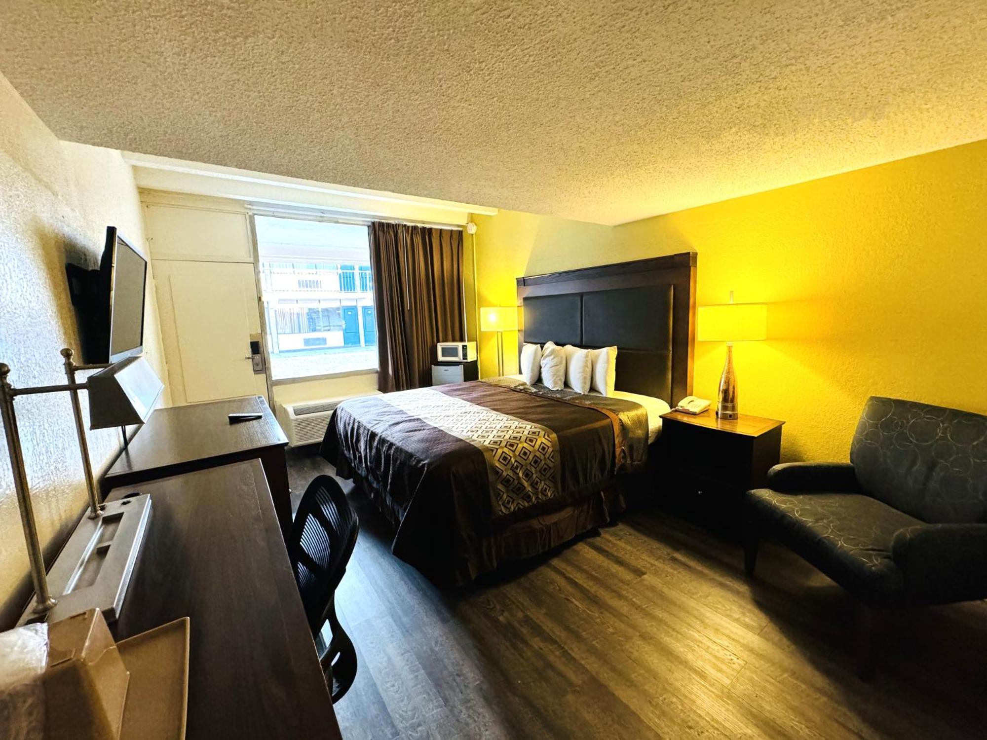 James River Inn & Suites Newport News Buitenkant foto