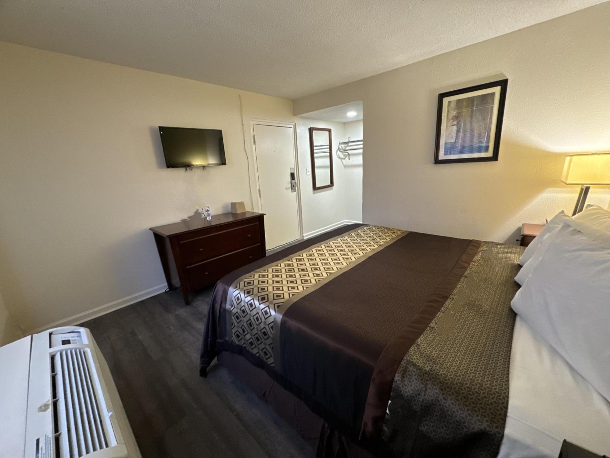 James River Inn & Suites Newport News Buitenkant foto