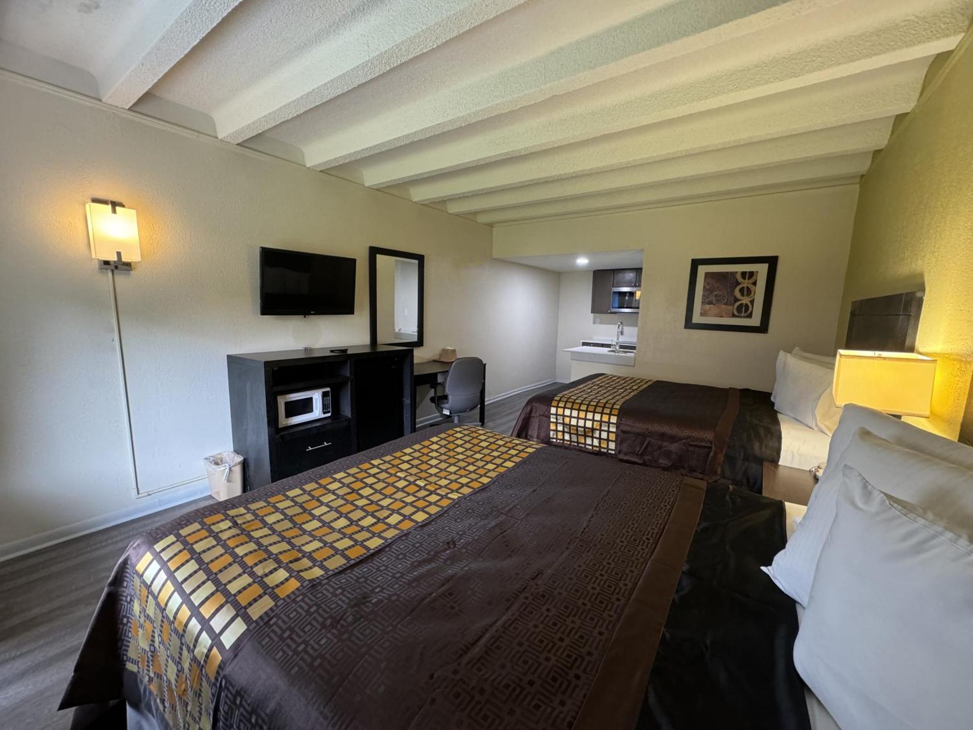 James River Inn & Suites Newport News Buitenkant foto